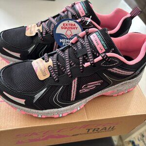 Skechers Women's Black and Pink Trail Shoes